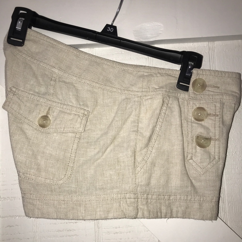 Tan/Cream Express 6-Button Linen Shorts
